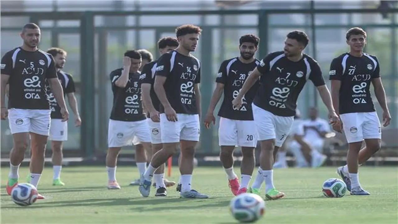 منتخب مصر يستعد لمواجهة روسيا بمشاركة مرموش وعبد الكريم